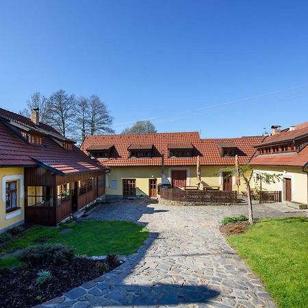 Mlyn Kamenice Klucenice Zewnętrze zdjęcie